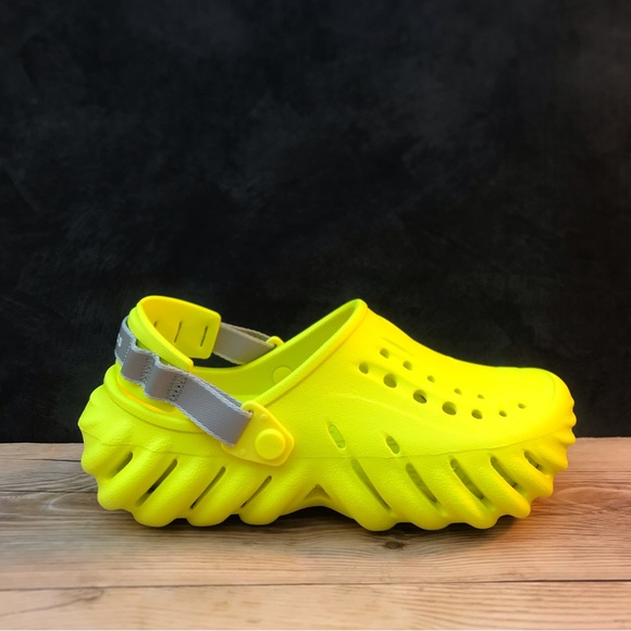 Crocs Echo Reflective Backstrap Clog - Picture 3 of 16